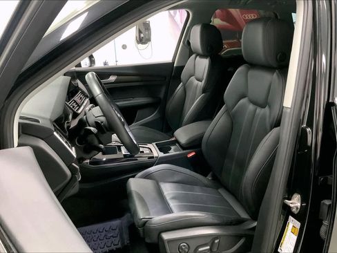 Certified 2023 Audi Q5 2.0T Premium Plus w/ Premium Plus Package image 9