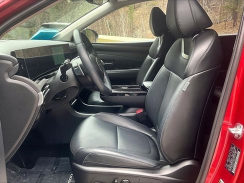 Used 2025 Hyundai Tucson Limited image 21