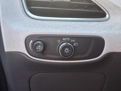 Used 2021 Chevrolet Bolt LT image 7