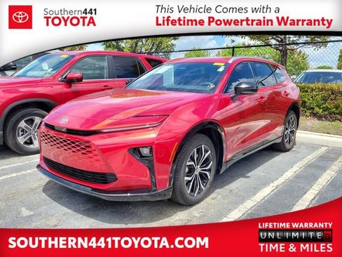 Used 2025 Toyota Crown Signia AWD/4WD image 1