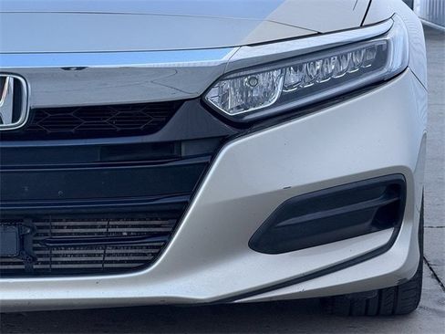 Used 2020 Honda Accord LX image 8