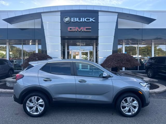 Used 2025 Buick Encore GX Preferred AWD/4WD image 28
