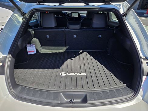 Certified 2025 Lexus UX 300h FWD w/ Accessory Package (Z2) image 27
