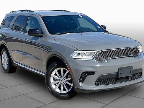 Used 2023 Dodge Durango SXT Launch Edition RWD image 3