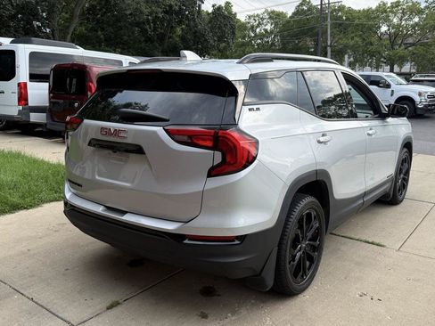 Used 2020 GMC Terrain SLE w/ Elevation Edition FWD image 7