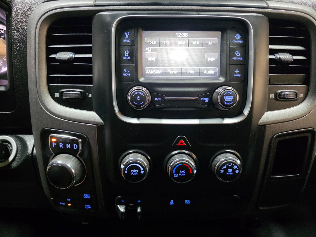 Used 2022 RAM 1500 Tradesman w/ Tradesman SXT Package AWD/4WD image 31