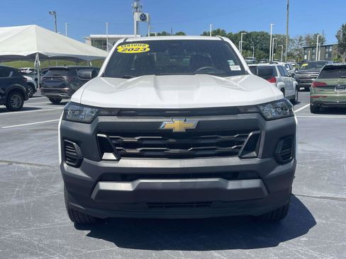 Used 2023 Chevrolet Colorado W/T RWD image 2