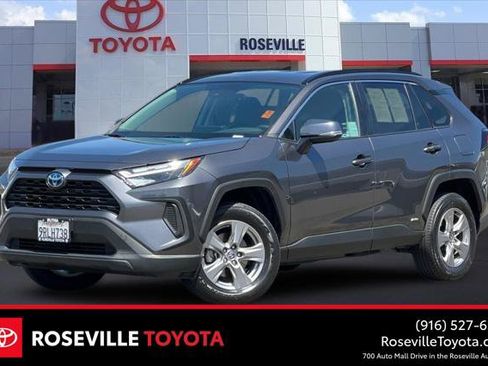Certified 2024 Toyota RAV4 LE AWD/4WD image 1