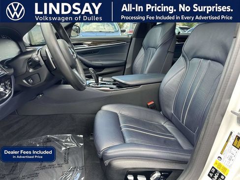 Used 2020 BMW M550i xDrive w/ Executive Package AWD/4WD image 11