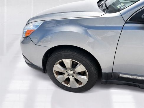 Used 2011 Subaru Outback 2.5i Premium w/ All-Weather Pkg AWD/4WD image 20