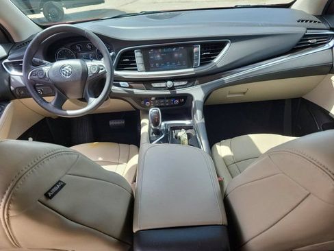 Used 2018 Buick Enclave Premium w/ Experience Buick Package FWD image 21