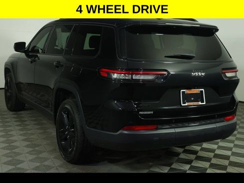 Used 2024 Jeep Grand Cherokee L Altitude AWD/4WD image 5