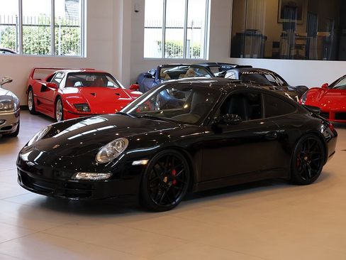 Used 2005 Porsche 911 Carrera S RWD image 39