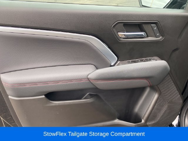 Certified 2023 Chevrolet Colorado Z71 w/ Z71 Convenience Package 2 AWD/4WD image 17
