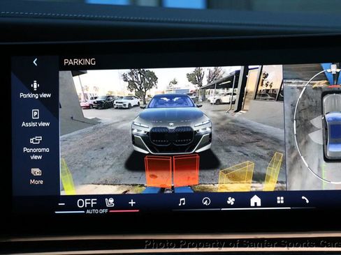 Used 2023 BMW 760i xDrive w/ Executive Package image 46