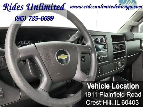 Used 2017 Chevrolet Express 2500 image 19