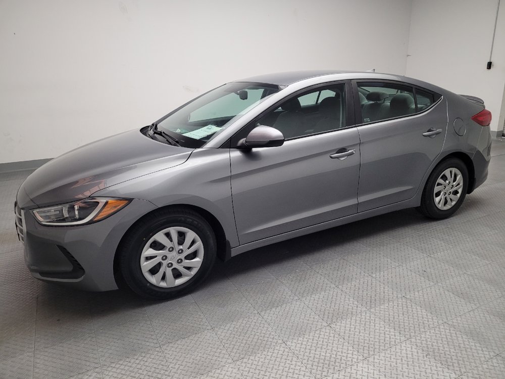 Used 2017 Hyundai Elantra SE w/ Cargo Package FWD image 2