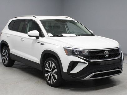 Used 2024 Volkswagen Taos SE
