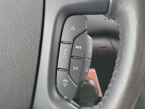 Used 2017 Buick Enclave Leather w/ Enclave Tuscan Edition FWD image 16