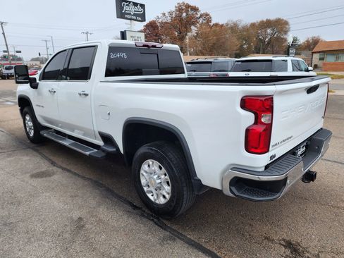 Used 2022 Chevrolet Silverado 2500 LTZ w/ LTZ Convenience Package image 5