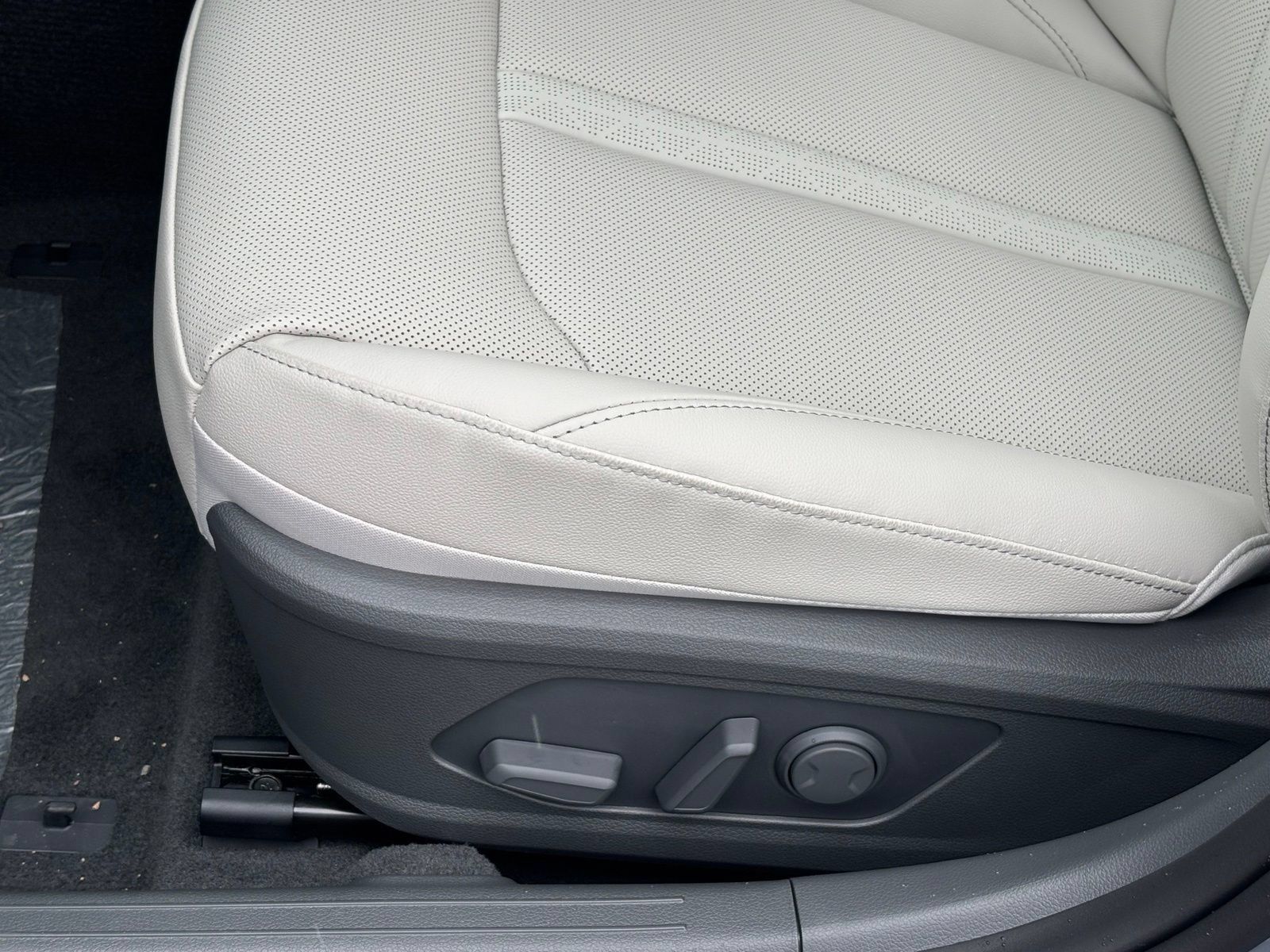 New 2026 Hyundai Sonata Limited FWD image 12