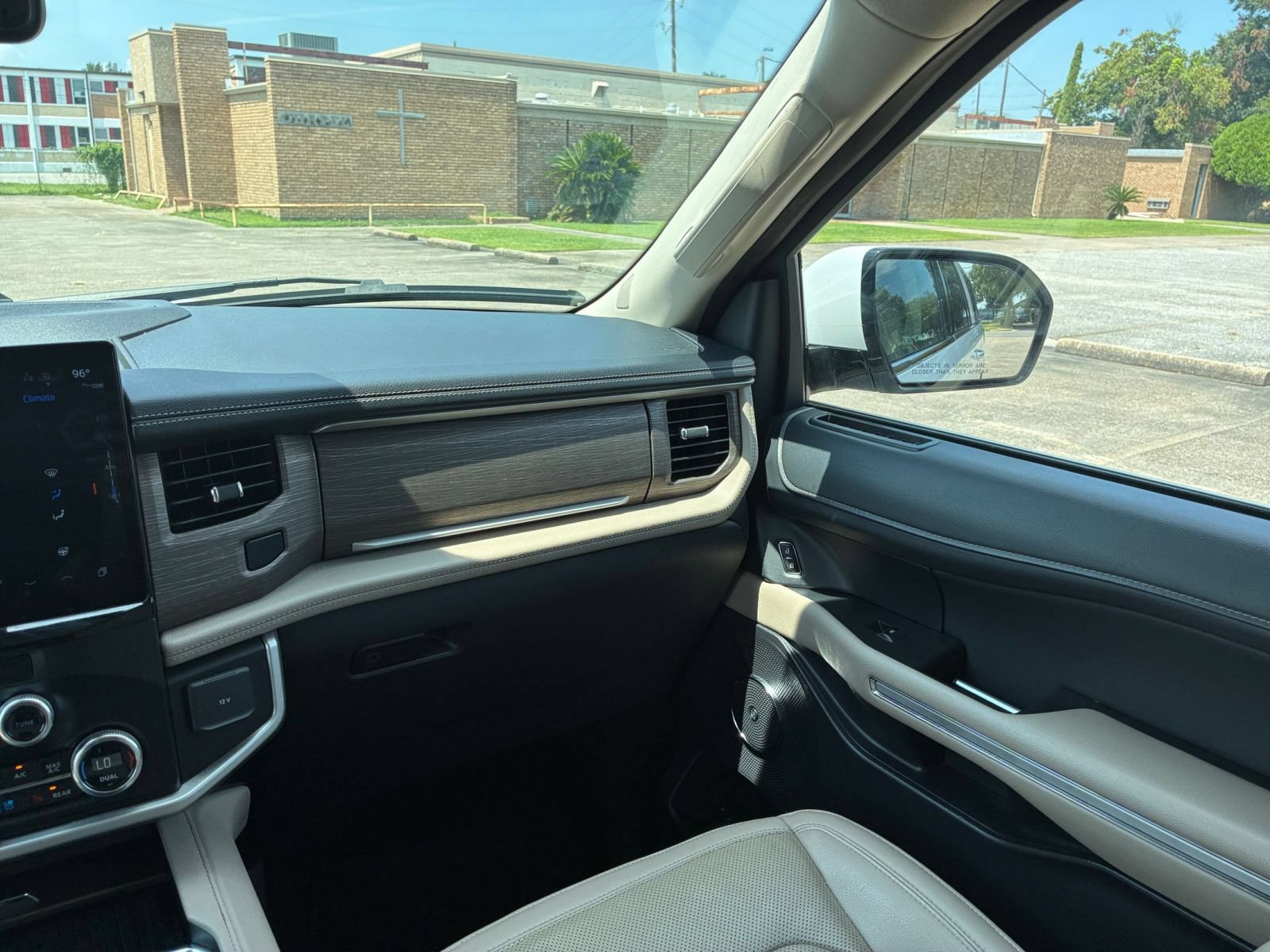 Used 2024 Ford Expedition Max Limited RWD image 39