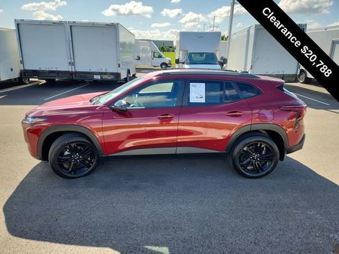 Used 2024 Chevrolet Trax ACTIV w/ Driver Confidence Package FWD image 5