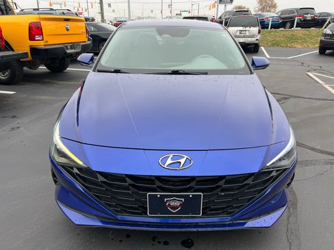 Used 2023 Hyundai Elantra SEL image 13