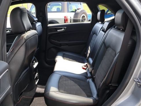 Certified 2024 Ford Edge ST-Line AWD/4WD image 27