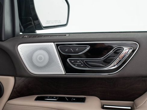 Used 2024 Lincoln Navigator L Reserve image 70