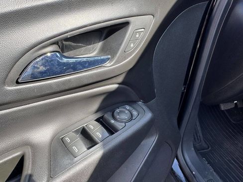 Used 2019 Chevrolet Equinox LT image 11