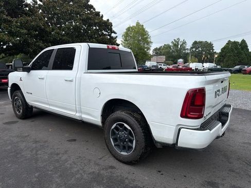 Used 2025 RAM 2500 Laramie AWD/4WD image 6