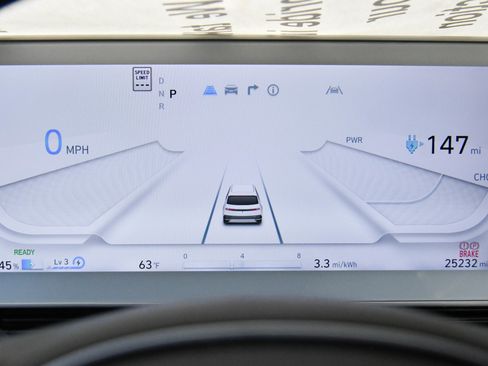 Used 2024 Hyundai Ioniq 5 SE image 31