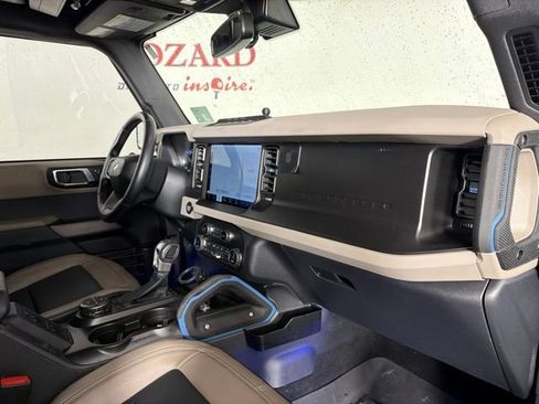 Used 2021 Ford Bronco Wildtrak AWD/4WD image 28