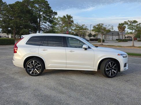 Used 2021 Volvo XC90 T6 Momentum AWD/4WD image 37
