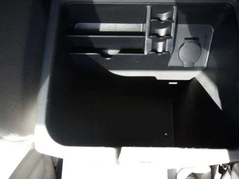 Used 2018 Nissan Frontier S image 23