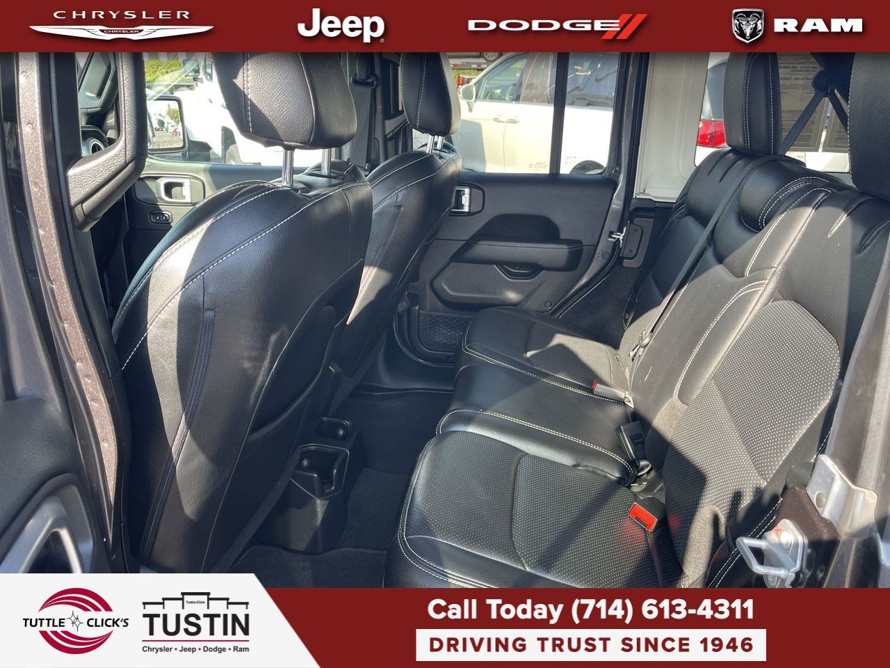 Used 2020 Jeep Wrangler Unlimited Sahara AWD/4WD image 19