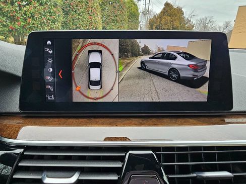 Used 2018 BMW 530i xDrive image 30