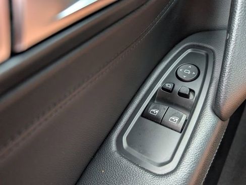 Used 2022 BMW Z4 sDrive30i w/ Driving Assistance Package image 32