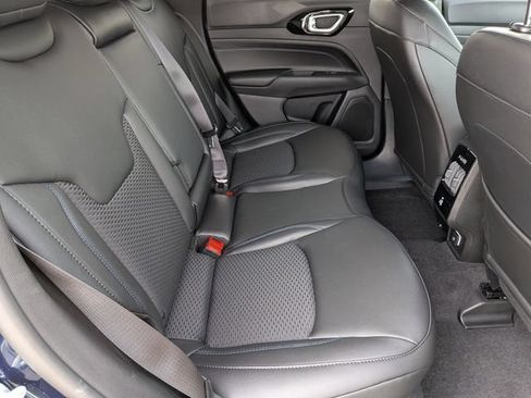 New 2026 Jeep Compass Latitude AWD/4WD image 32