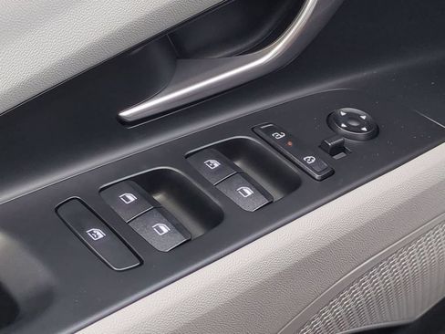 New 2026 Hyundai Elantra Limited FWD image 31