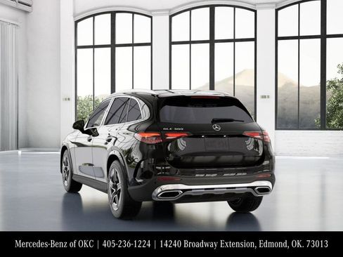 Used 2026 Mercedes-Benz GLC 300 image 27