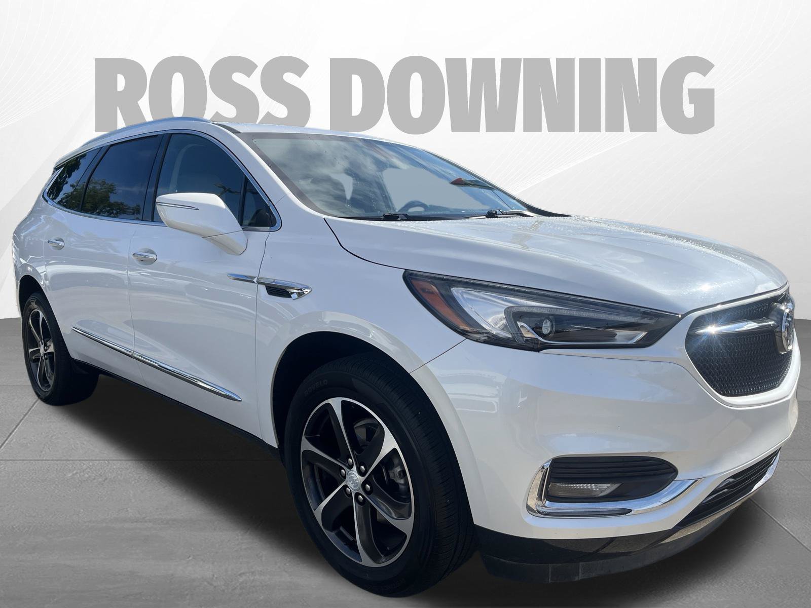 Used 2021 Buick Enclave Essence w/ Sport Touring Edition FWD image 3