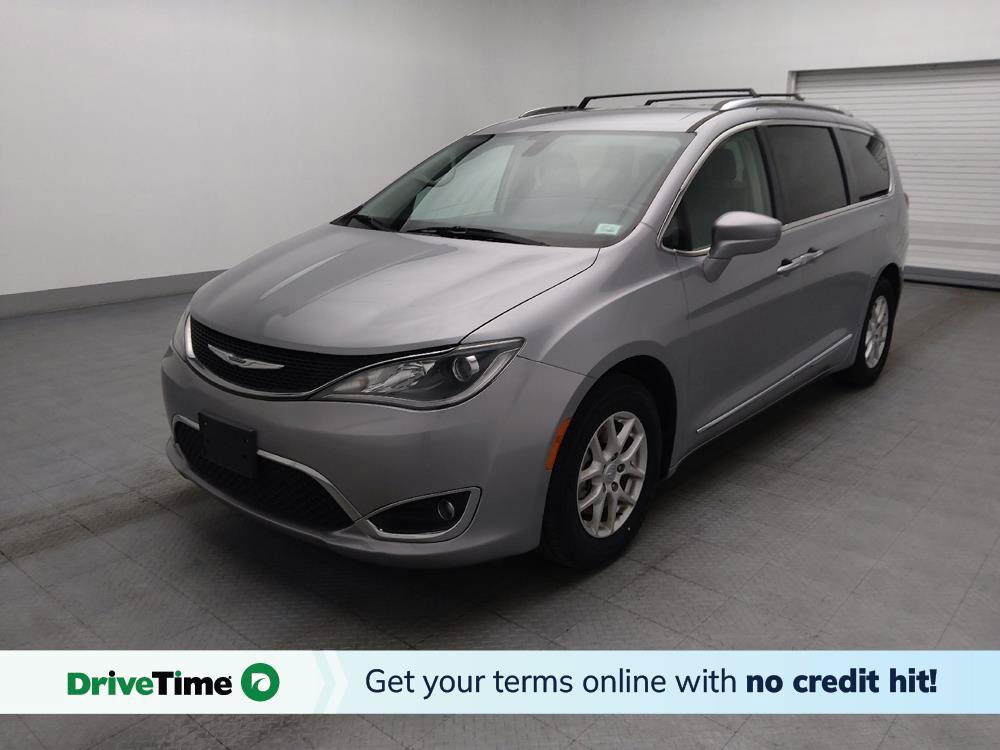 Used 2020 Chrysler Pacifica Touring-L FWD image 1