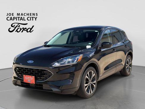 Used 2022 Ford Escape SE w/ SE Sport Appearance Package AWD/4WD image 9
