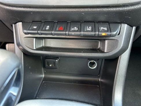 Used 2022 Chevrolet Colorado LT w/ Safety Package AWD/4WD image 25