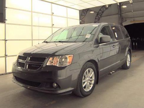 Used 2019 Dodge Grand Caravan SXT w/ Mopar Premium Addition Group image 16