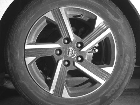 Used 2025 Nissan Sentra SV FWD image 11