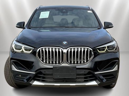 Used 2021 BMW X1 xDrive28i w/ Premium Package image 2