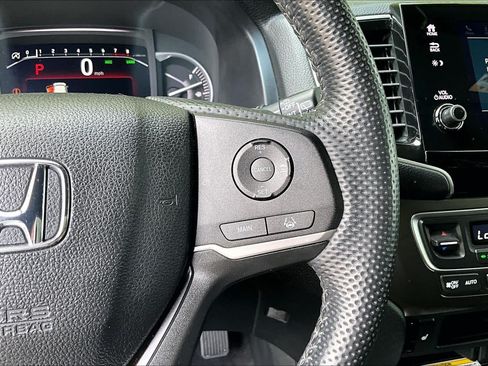 Used 2023 Honda Passport EX-L image 25